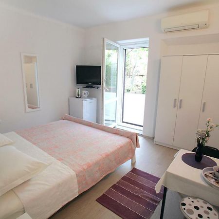 Rooms Feme Trogir Exterior photo