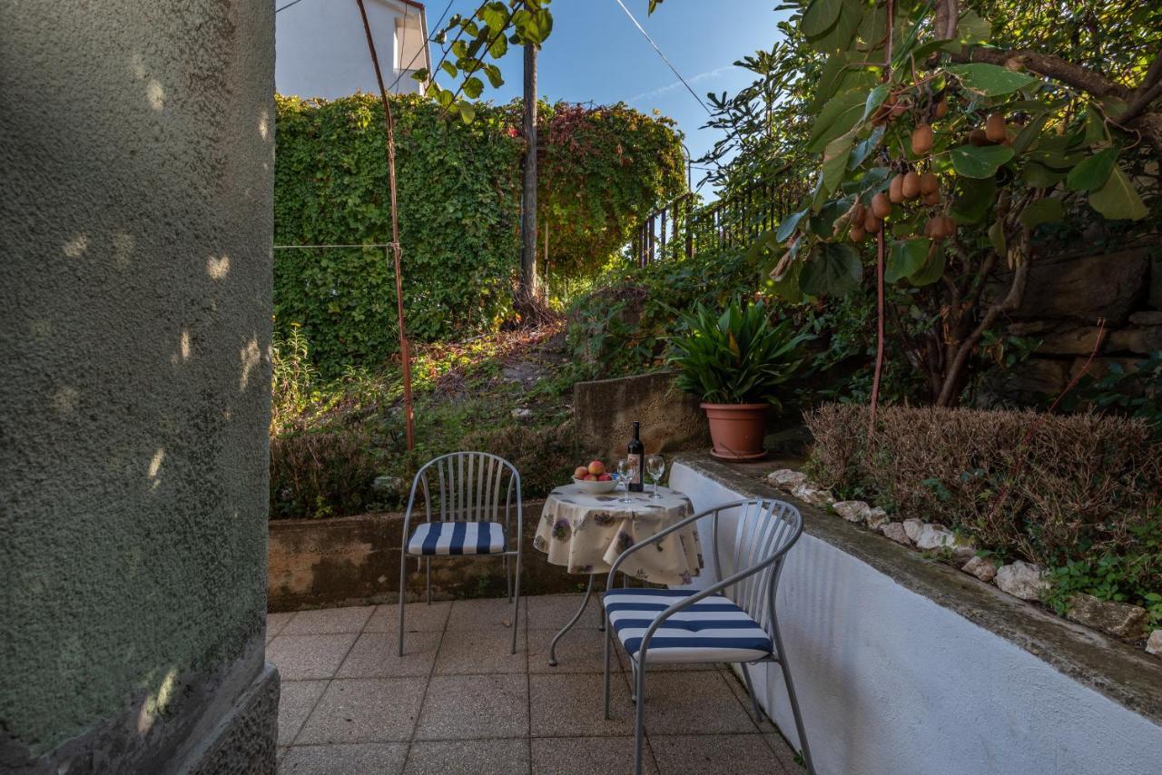 Rooms Feme Trogir Exterior photo